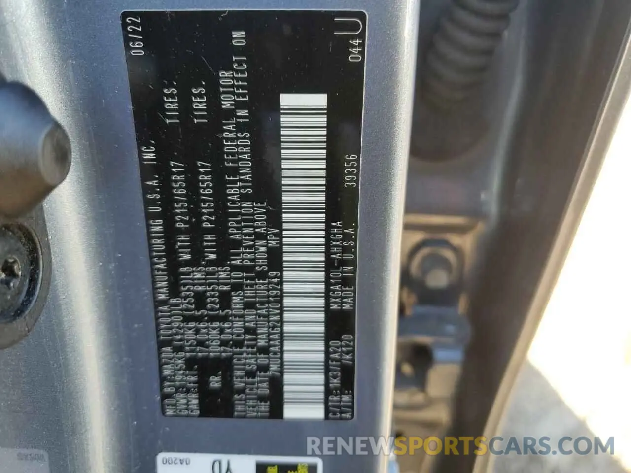 13 fotografías del automóvil dañado 7MUCAAAG2NV019249 TOYOTA COROLLA CR 2022