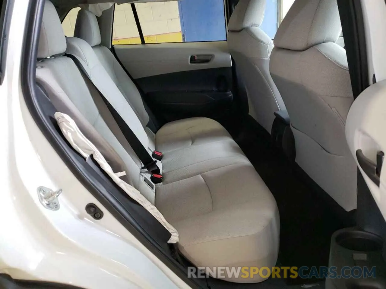 11 fotografías del automóvil dañado 7MUCAAAG6NV032473 TOYOTA COROLLA CR 2022