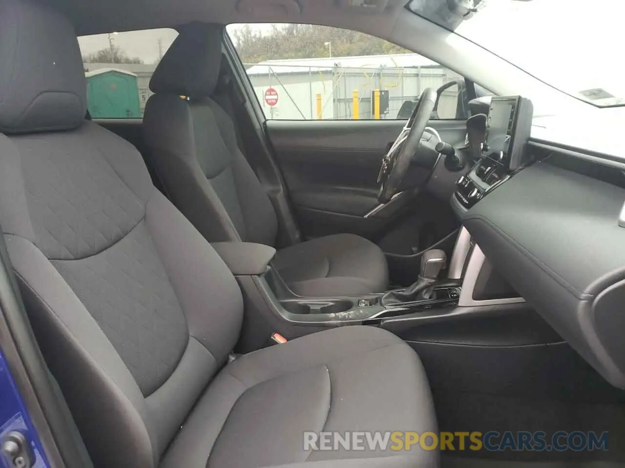 5 fotografías del automóvil dañado 7MUCAABG9NV010918 TOYOTA COROLLA CR 2022