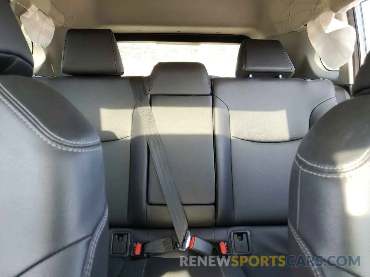 10 fotografías del automóvil dañado 7MUDAAAG4NV009309 TOYOTA COROLLA CR 2022