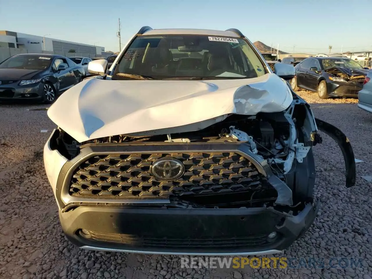 5 fotografías del automóvil dañado 7MUDAAAG6NV004130 TOYOTA COROLLA CR 2022