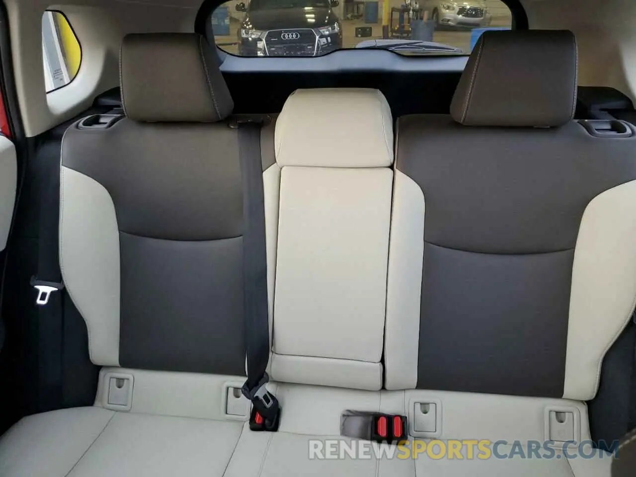 10 fotografías del automóvil dañado 7MUDAABG8NV043641 TOYOTA COROLLA CR 2022