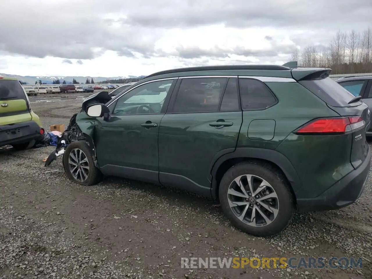 2 fotografías del automóvil dañado 7MUEAABG0NV008256 TOYOTA COROLLA CR 2022