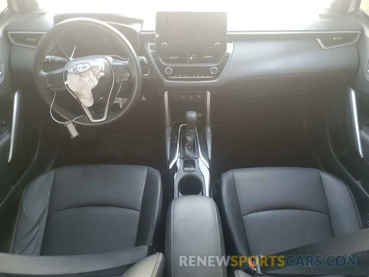 8 fotografías del automóvil dañado 7MUEAABG4NV039350 TOYOTA COROLLA CR 2022