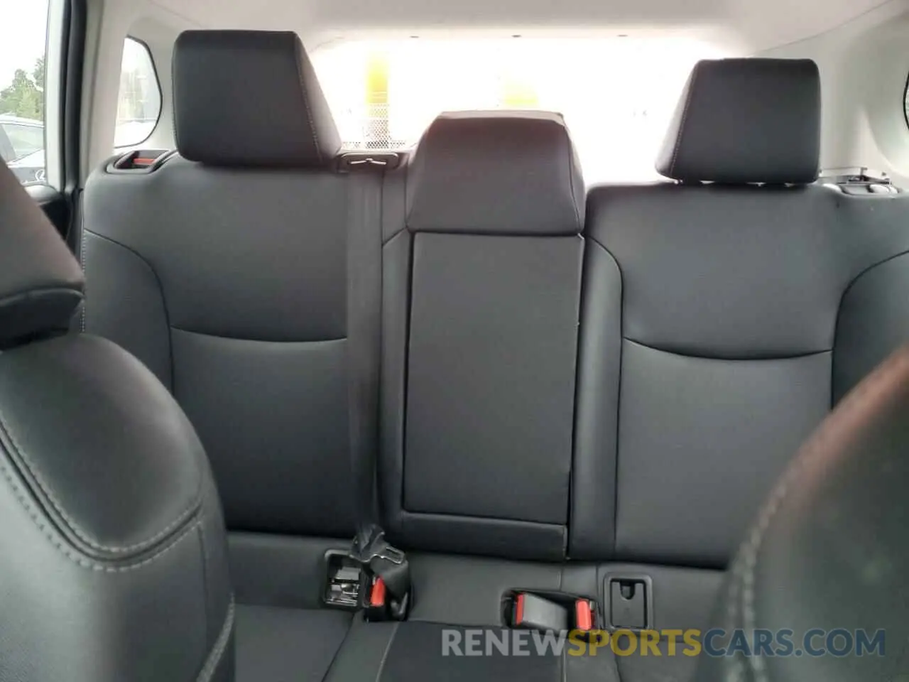 10 fotografías del automóvil dañado 7MUEAABG4NV040336 TOYOTA COROLLA CR 2022