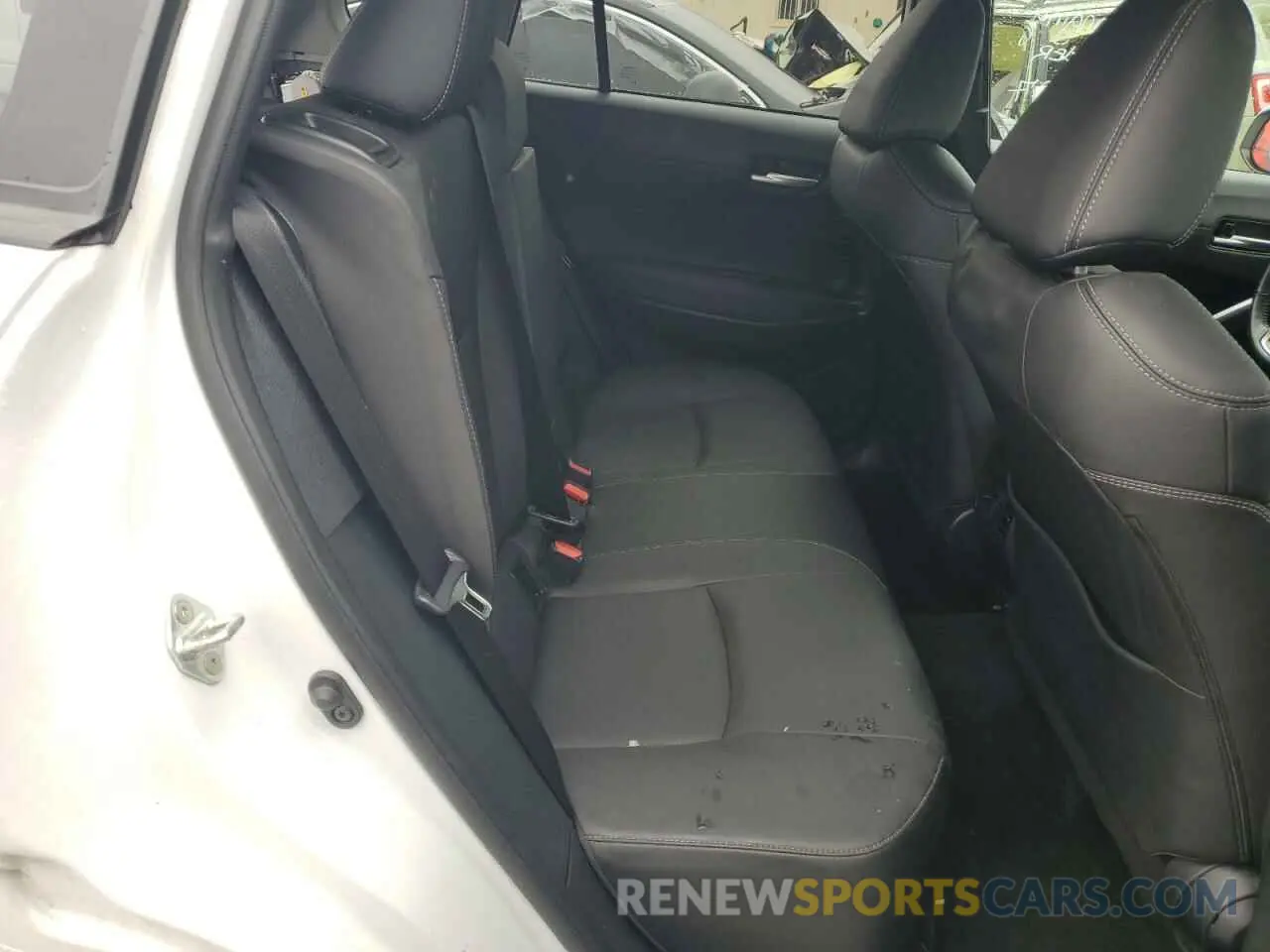 11 fotografías del automóvil dañado 7MUEAABG4NV040336 TOYOTA COROLLA CR 2022