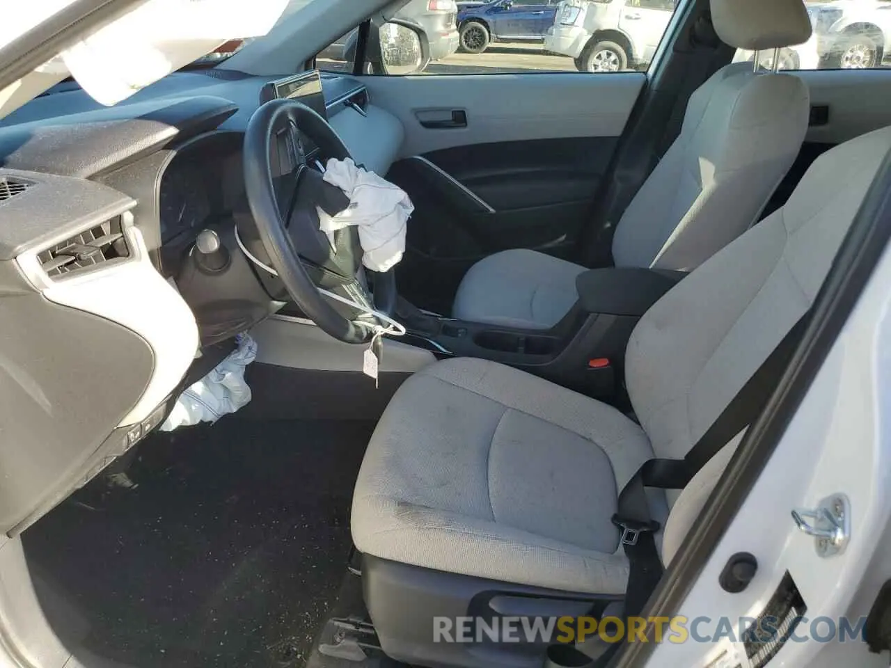 7 fotografías del automóvil dañado 7MUAAAAG8PV042125 TOYOTA COROLLA CR 2023