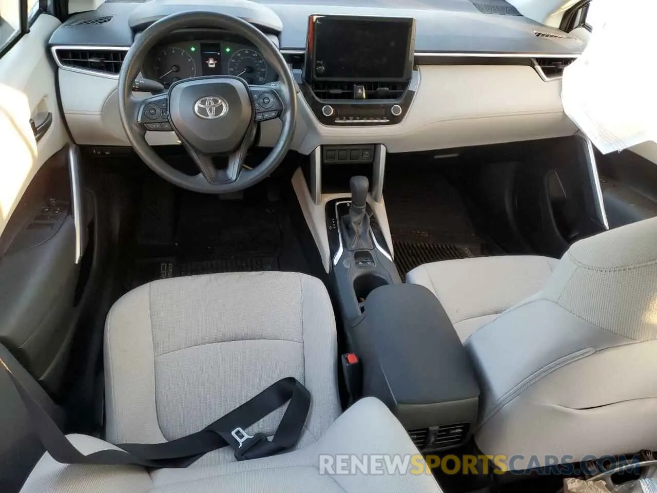 8 fotografías del automóvil dañado 7MUAAABG7PV061344 TOYOTA COROLLA CR 2023