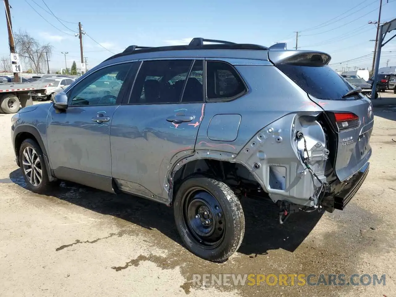 2 fotografías del automóvil dañado 7MUDAAAG0PV063242 TOYOTA COROLLA CR 2023