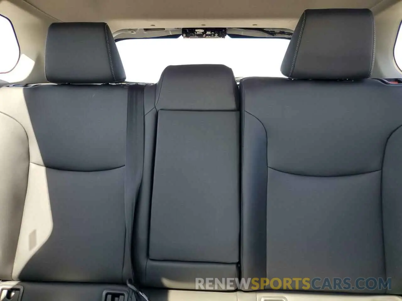 10 fotografías del automóvil dañado 7MUDAAAG2PV070208 TOYOTA COROLLA CR 2023