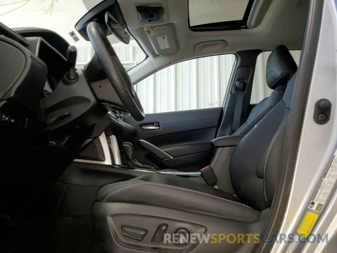 7 fotografías del automóvil dañado 7MUDAAAG5PV070381 TOYOTA COROLLA CR 2023
