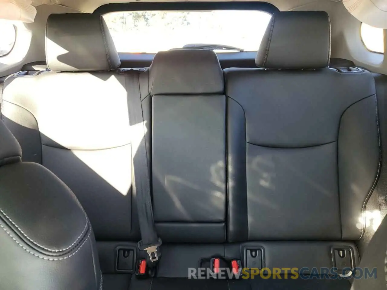 10 fotografías del automóvil dañado 7MUEAAAG6PV052945 TOYOTA COROLLA CR 2023