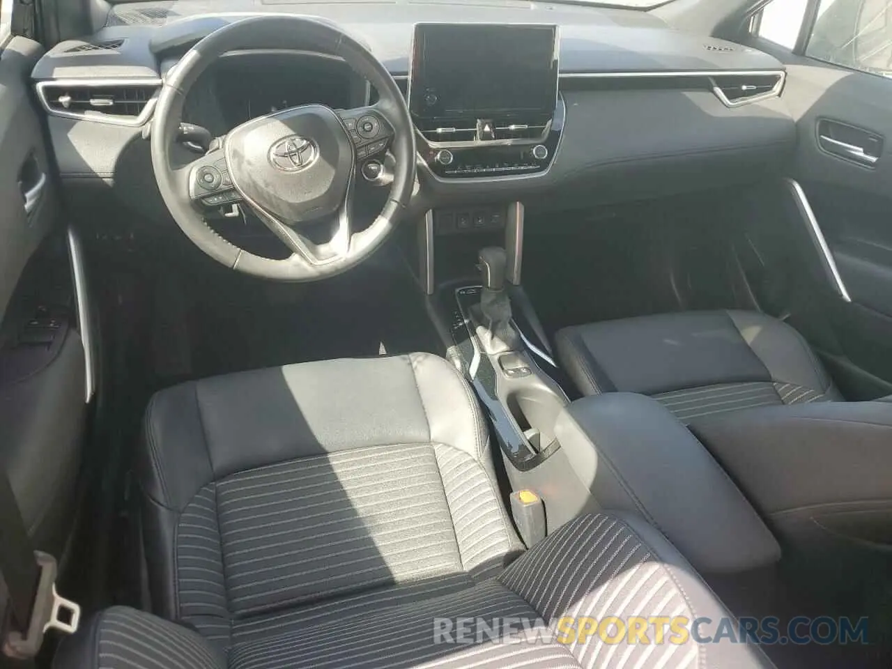 8 fotografías del automóvil dañado 7MUFBABG3PV005646 TOYOTA COROLLA CR 2023