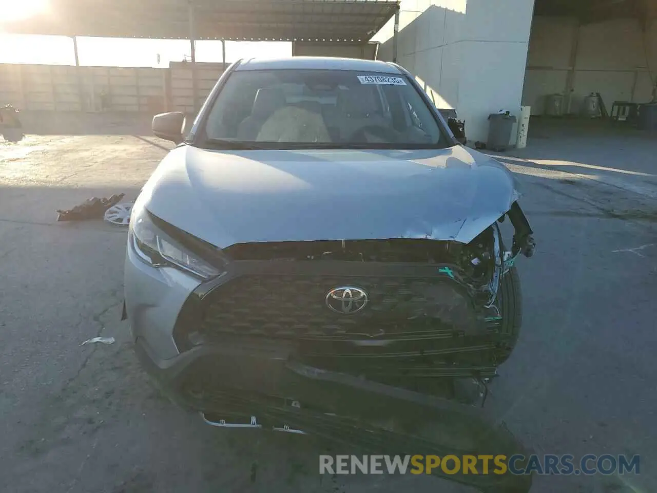 5 fotografías del automóvil dañado 7MUAAAAG2RV102760 TOYOTA COROLLA CR 2024