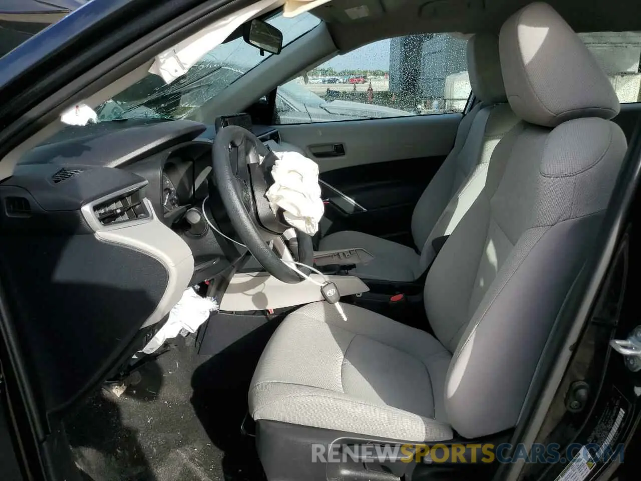 7 fotografías del automóvil dañado 7MUAAAAG5RV075683 TOYOTA COROLLA CR 2024