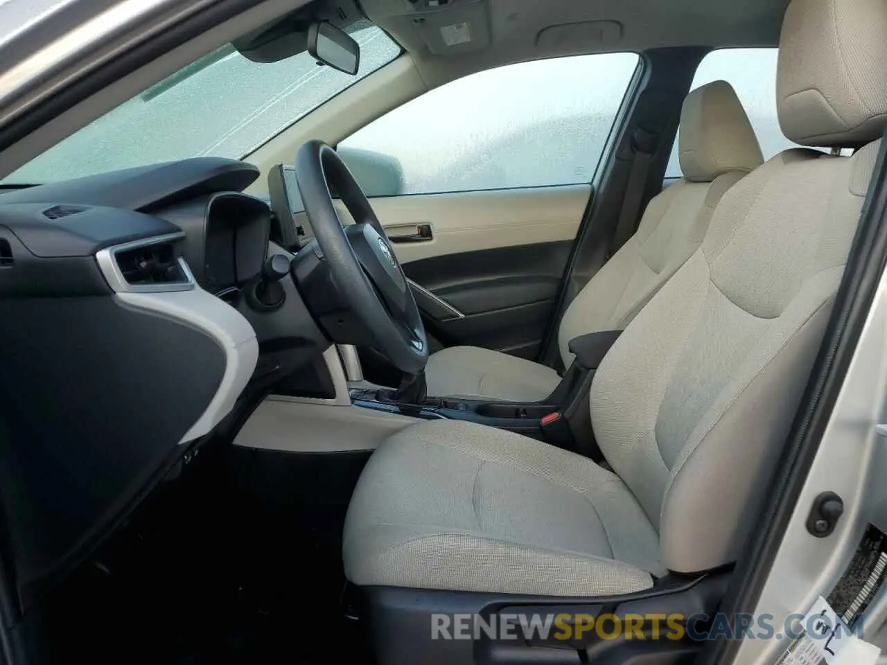 7 fotografías del automóvil dañado 7MUAAAAG7RV078827 TOYOTA COROLLA CR 2024