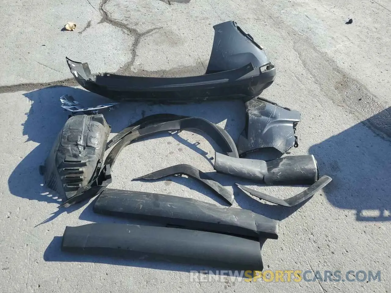 12 fotografías del automóvil dañado 7MUAAAAG8RV101872 TOYOTA COROLLA CR 2024