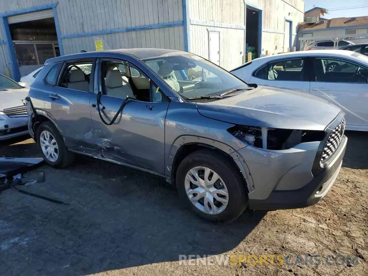 4 fotografías del automóvil dañado 7MUAAABG5RV099755 TOYOTA COROLLA CR 2024