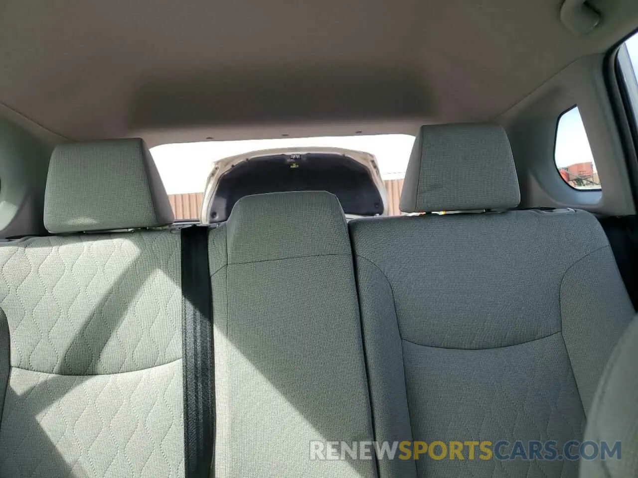 10 fotografías del automóvil dañado 7MUAAABG7RV094623 TOYOTA COROLLA CR 2024