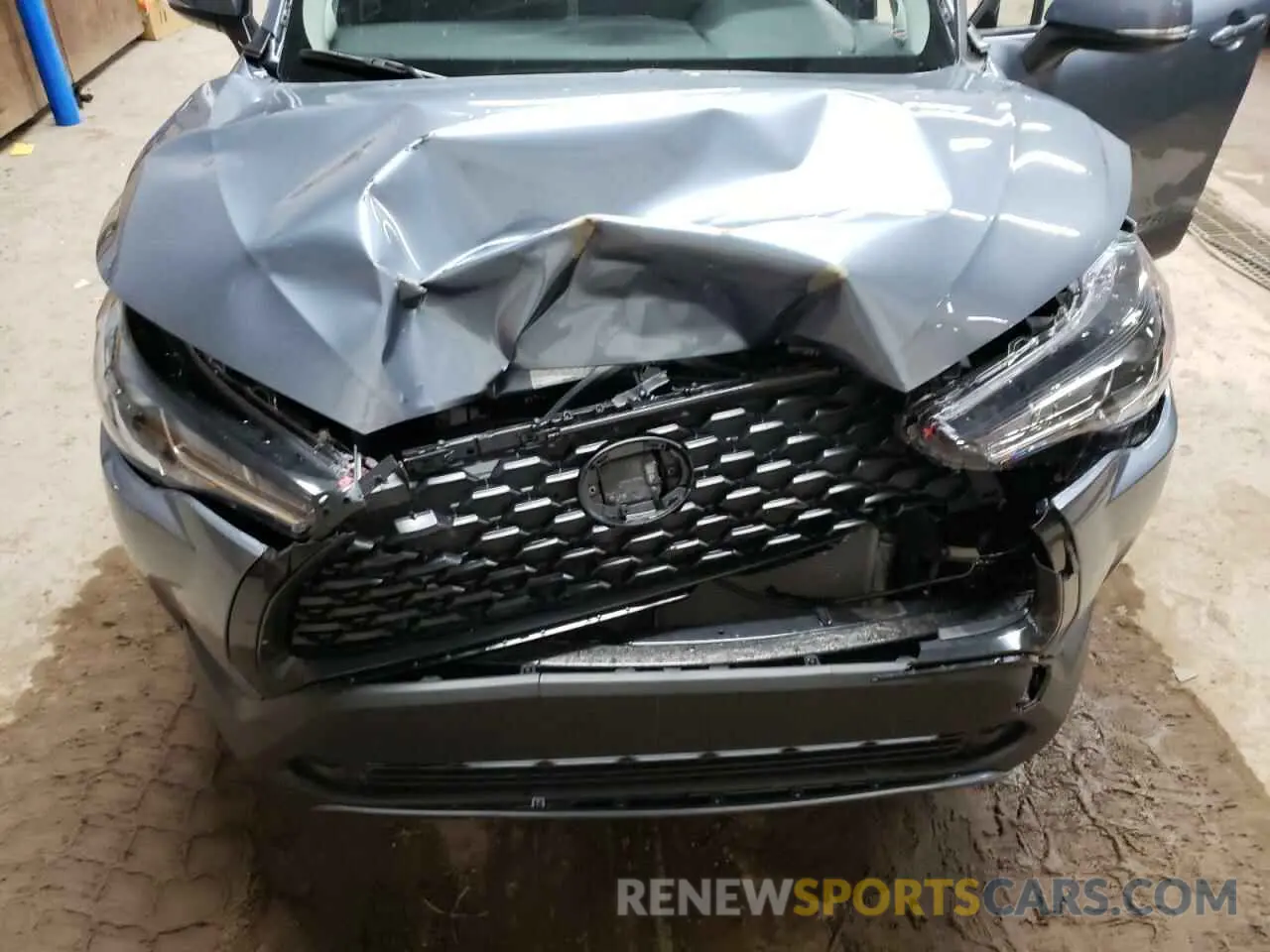 11 fotografías del automóvil dañado 7MUBAAAG3RV095354 TOYOTA COROLLA CR 2024