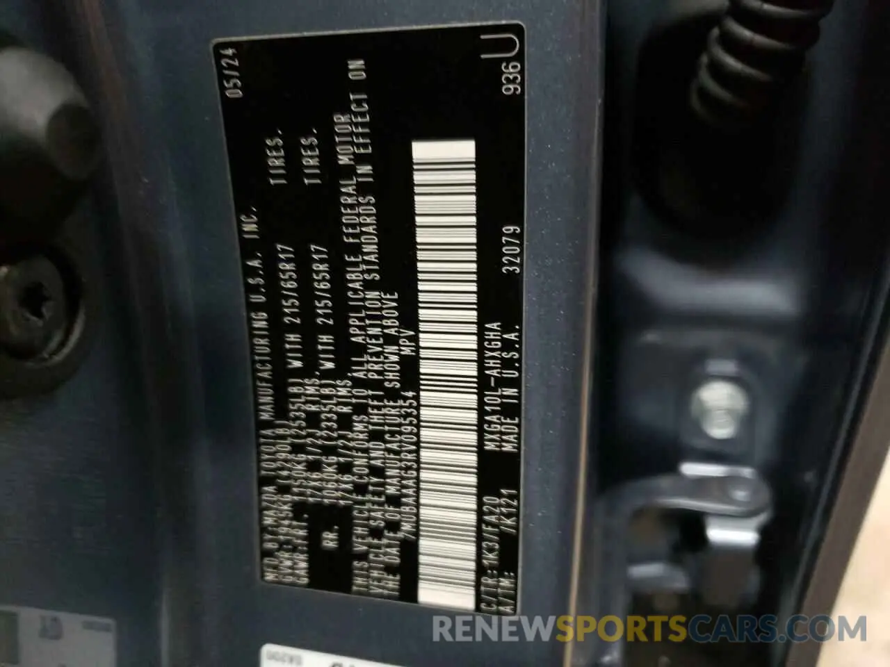 12 fotografías del automóvil dañado 7MUBAAAG3RV095354 TOYOTA COROLLA CR 2024