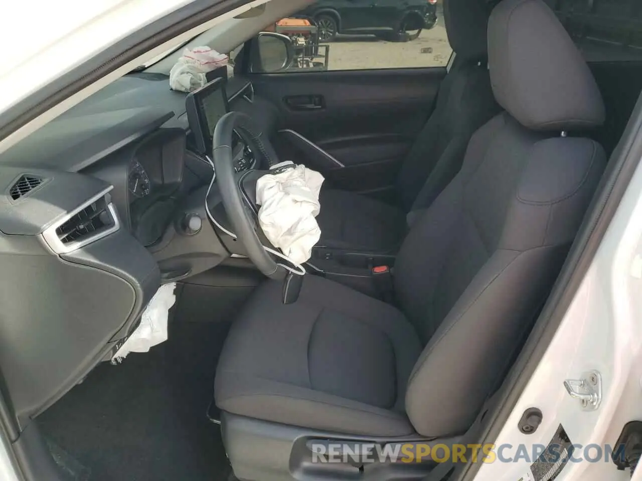 7 fotografías del automóvil dañado 7MUBAAAG9RV110858 TOYOTA COROLLA CR 2024