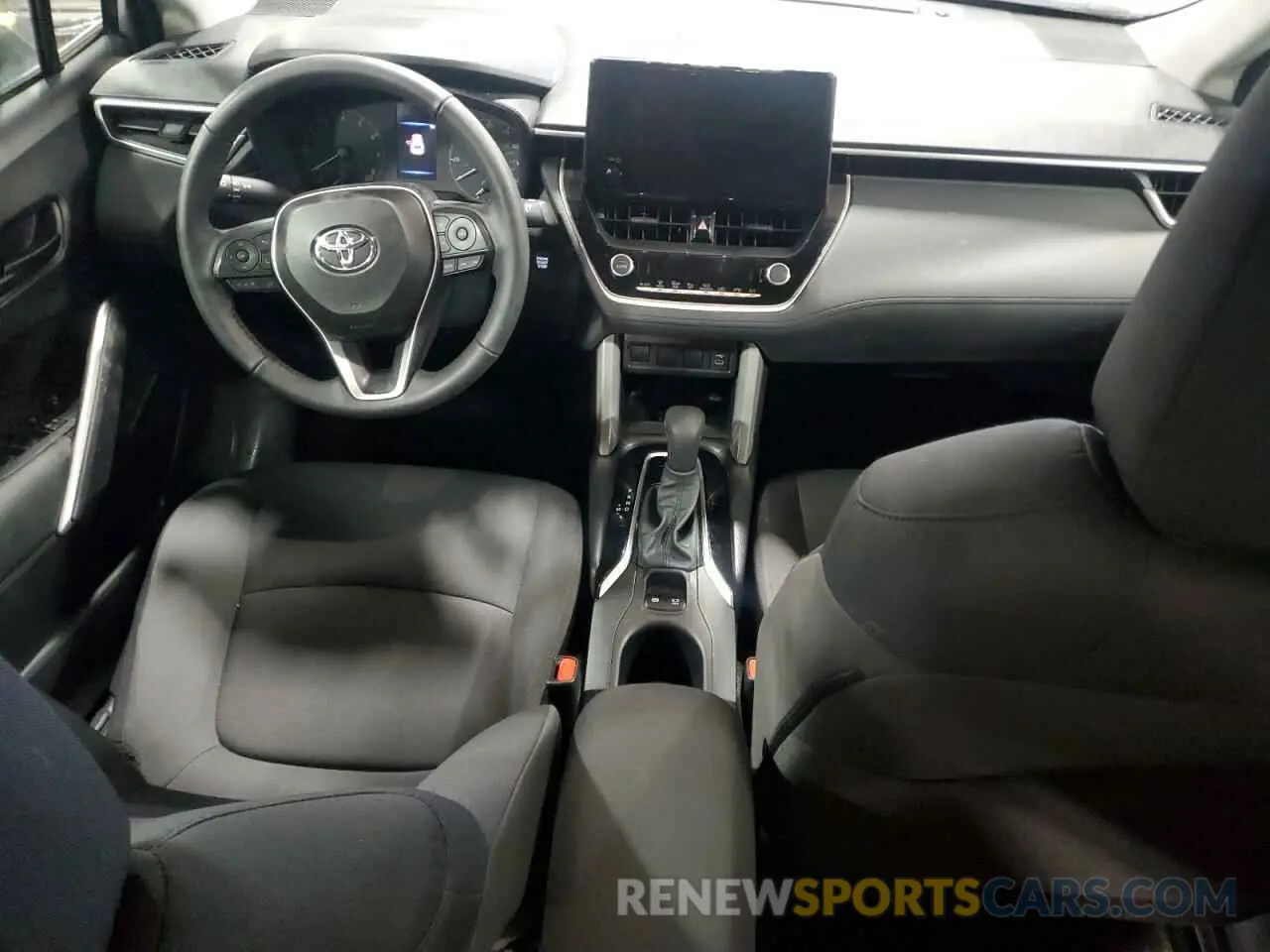 8 fotografías del automóvil dañado 7MUCAAAG3RV090143 TOYOTA COROLLA CR 2024