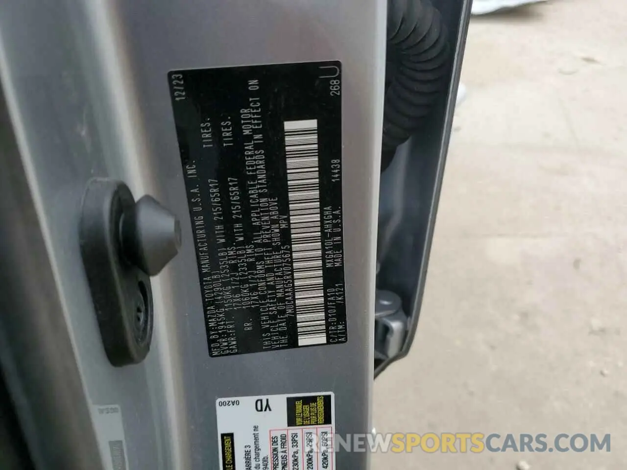 13 fotografías del automóvil dañado 7MUCAAAG5RV075675 TOYOTA COROLLA CR 2024