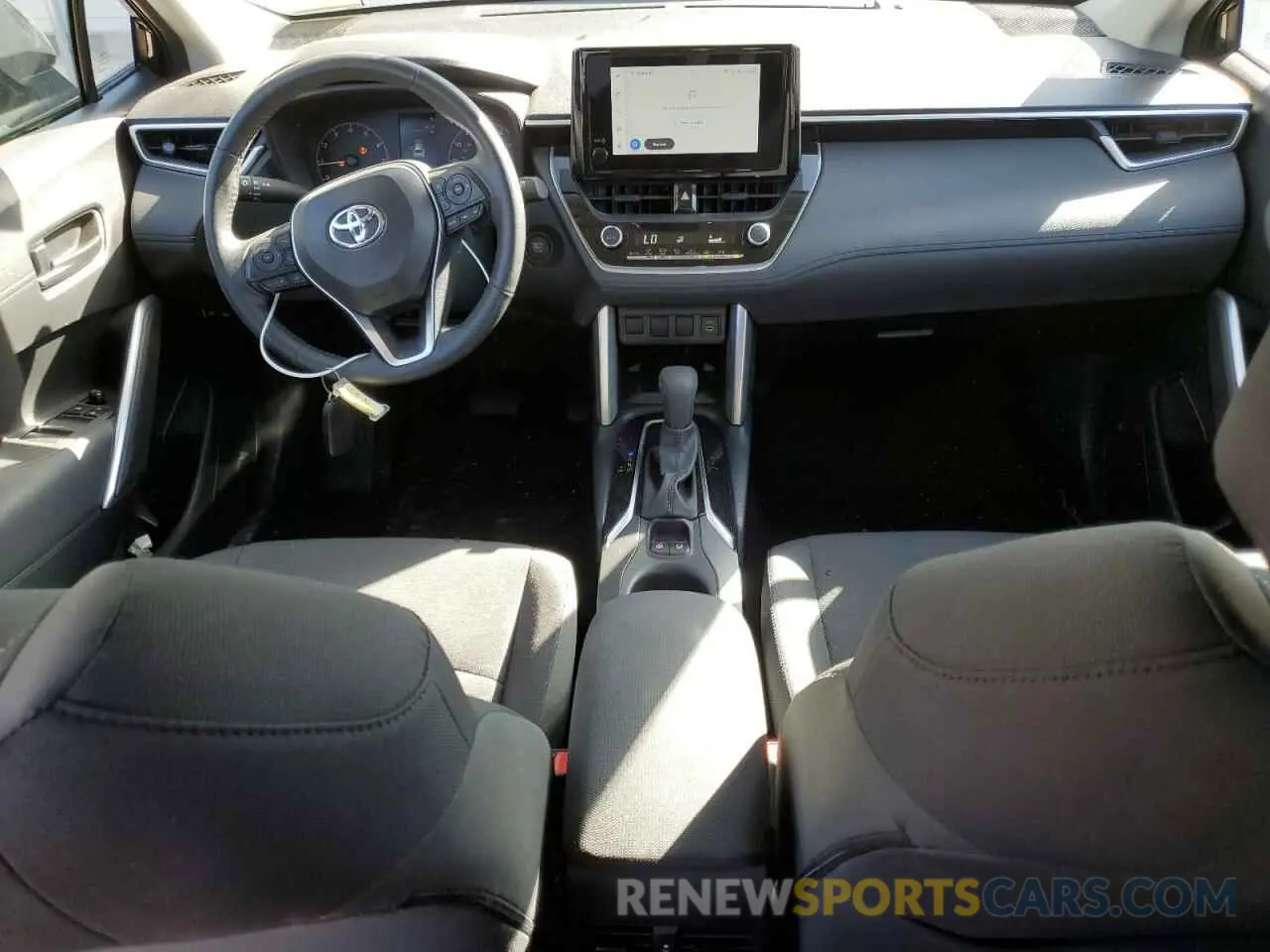 8 fotografías del automóvil dañado 7MUCAAAG5RV077555 TOYOTA COROLLA CR 2024
