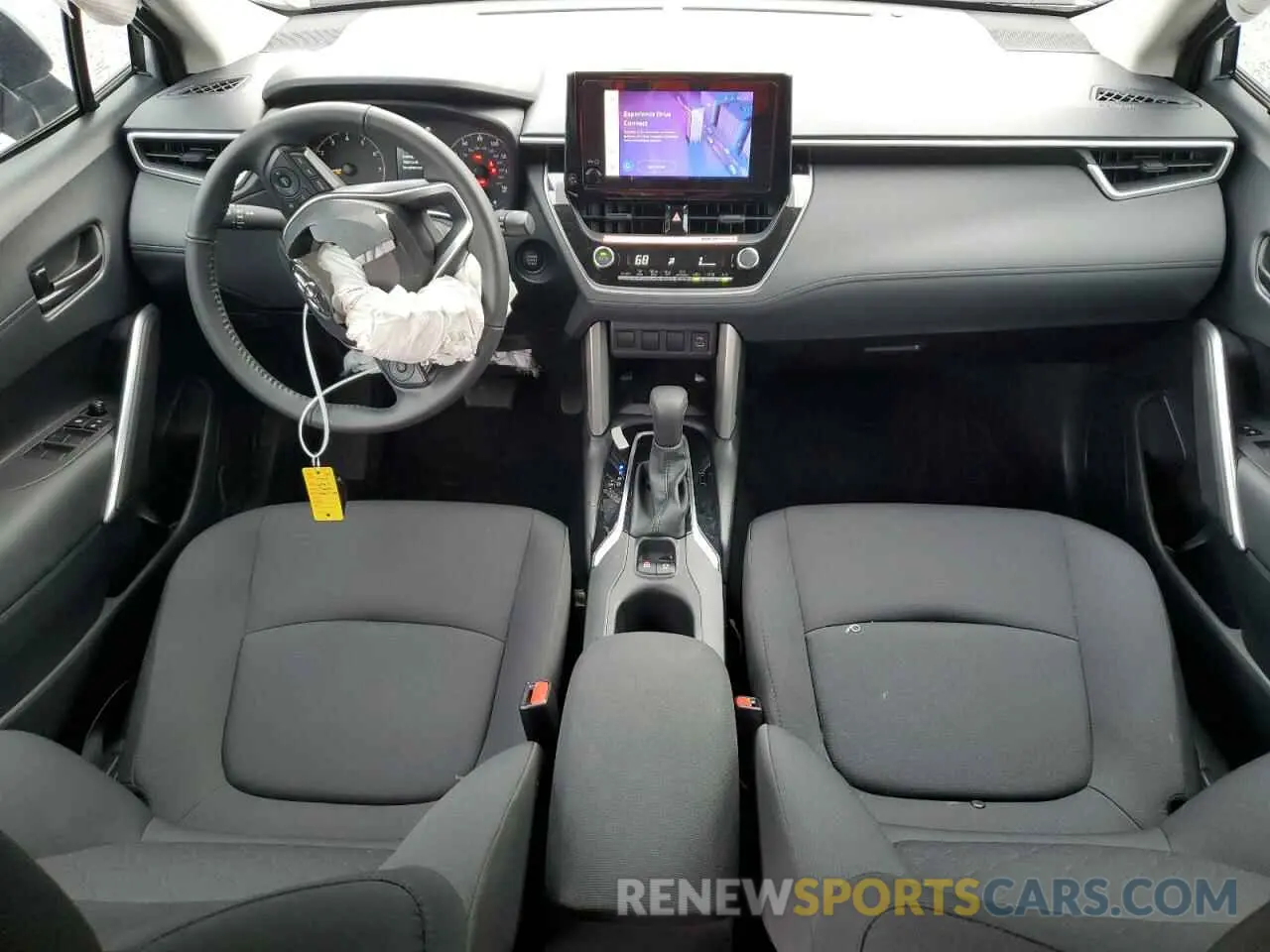 8 fotografías del automóvil dañado 7MUCAAAG7RV094082 TOYOTA COROLLA CR 2024