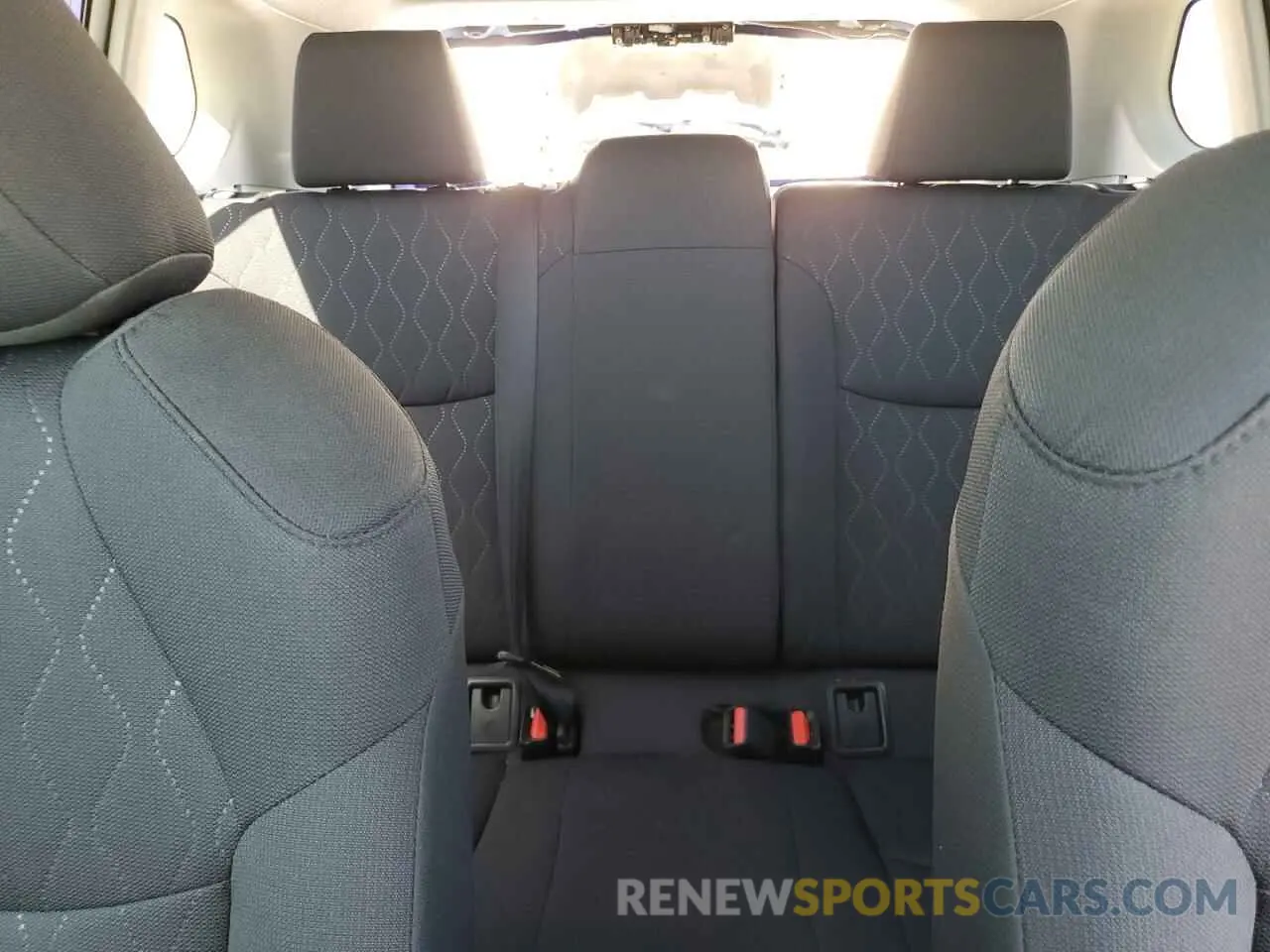10 fotografías del automóvil dañado 7MUCAABG8RV086829 TOYOTA COROLLA CR 2024