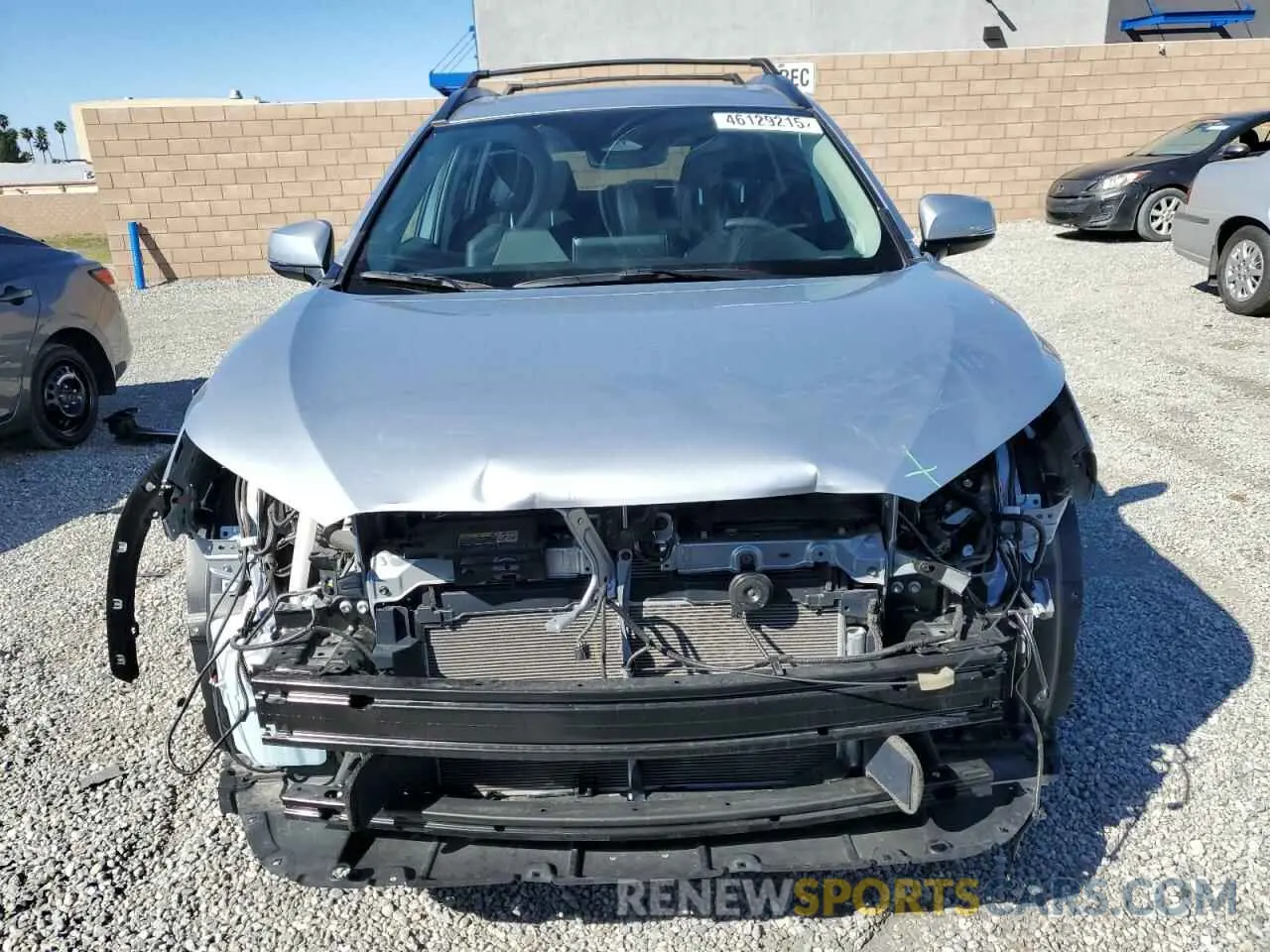 5 fotografías del automóvil dañado 7MUDAAAG3RV085206 TOYOTA COROLLA CR 2024
