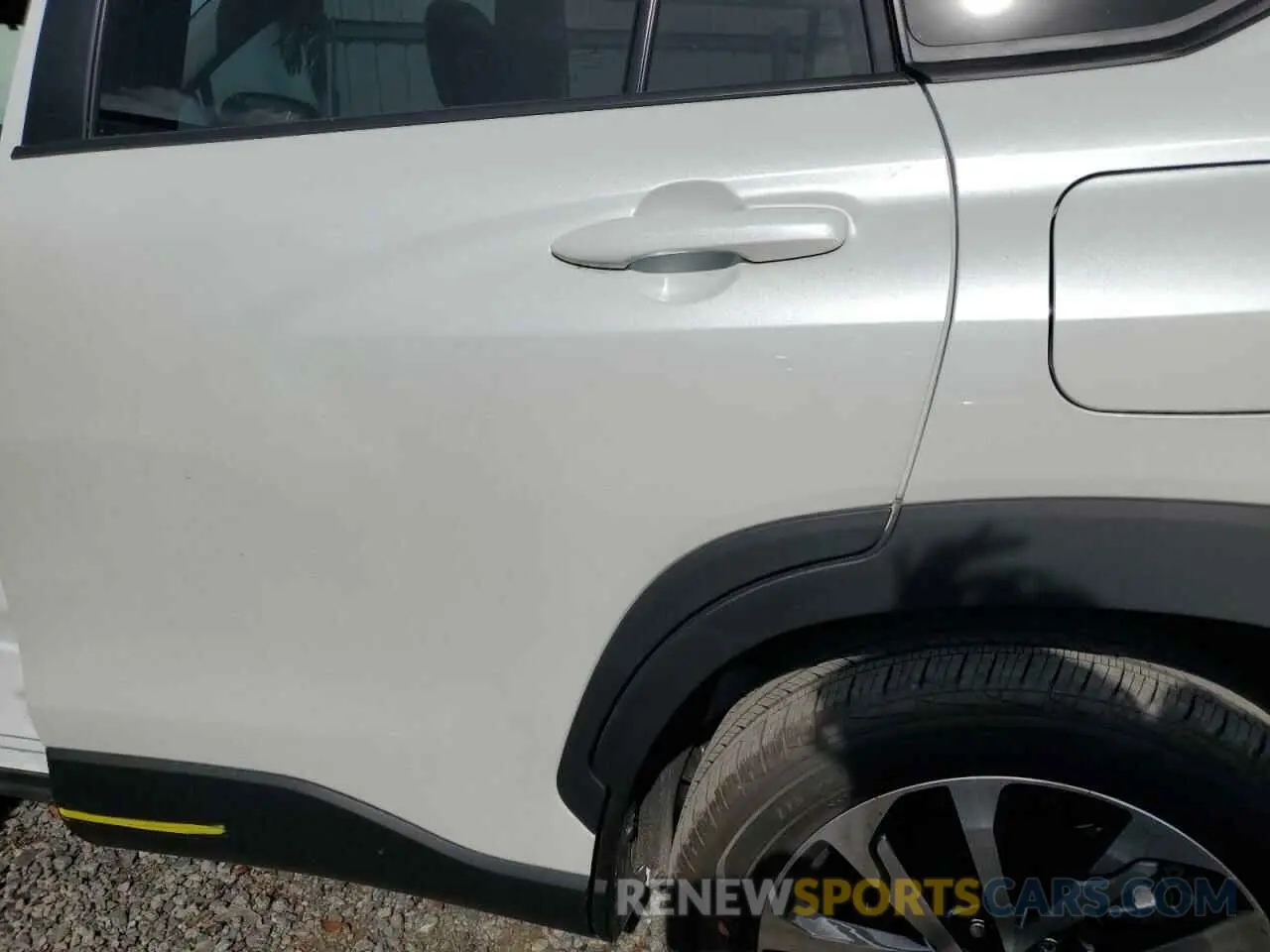 13 fotografías del automóvil dañado 7MUDAAAG7RV081997 TOYOTA COROLLA CR 2024