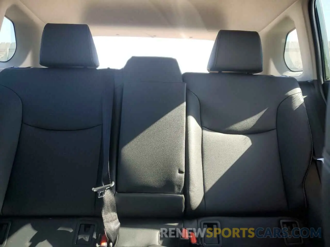 10 fotografías del automóvil dañado 7MUDAABG1RV092590 TOYOTA COROLLA CR 2024