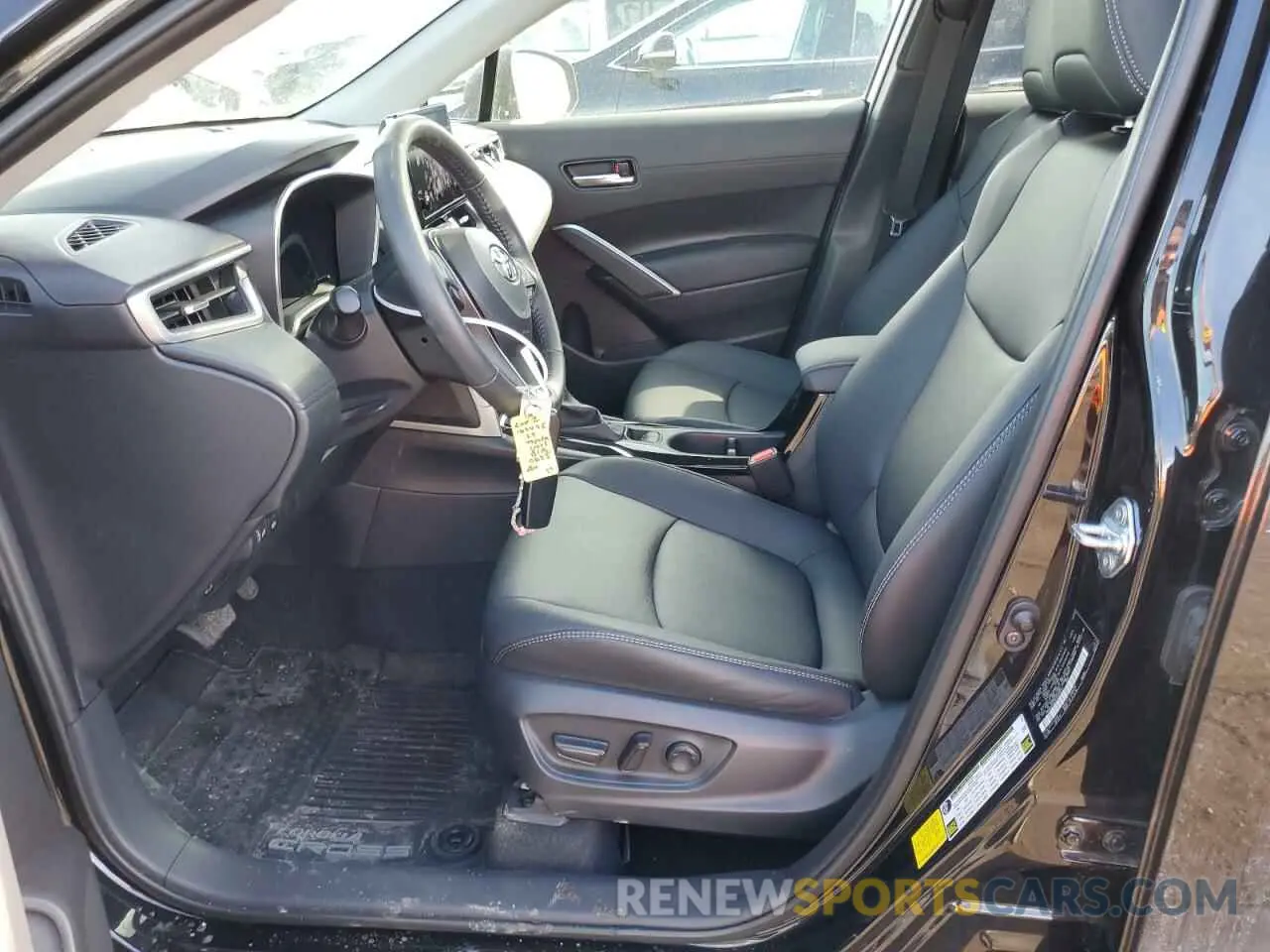 7 fotografías del automóvil dañado 7MUDAABG3RV080635 TOYOTA COROLLA CR 2024