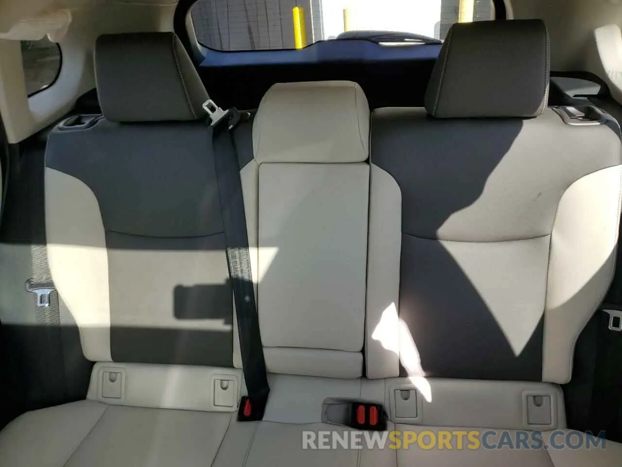 10 fotografías del automóvil dañado 7MUDAABG8RV104329 TOYOTA COROLLA CR 2024