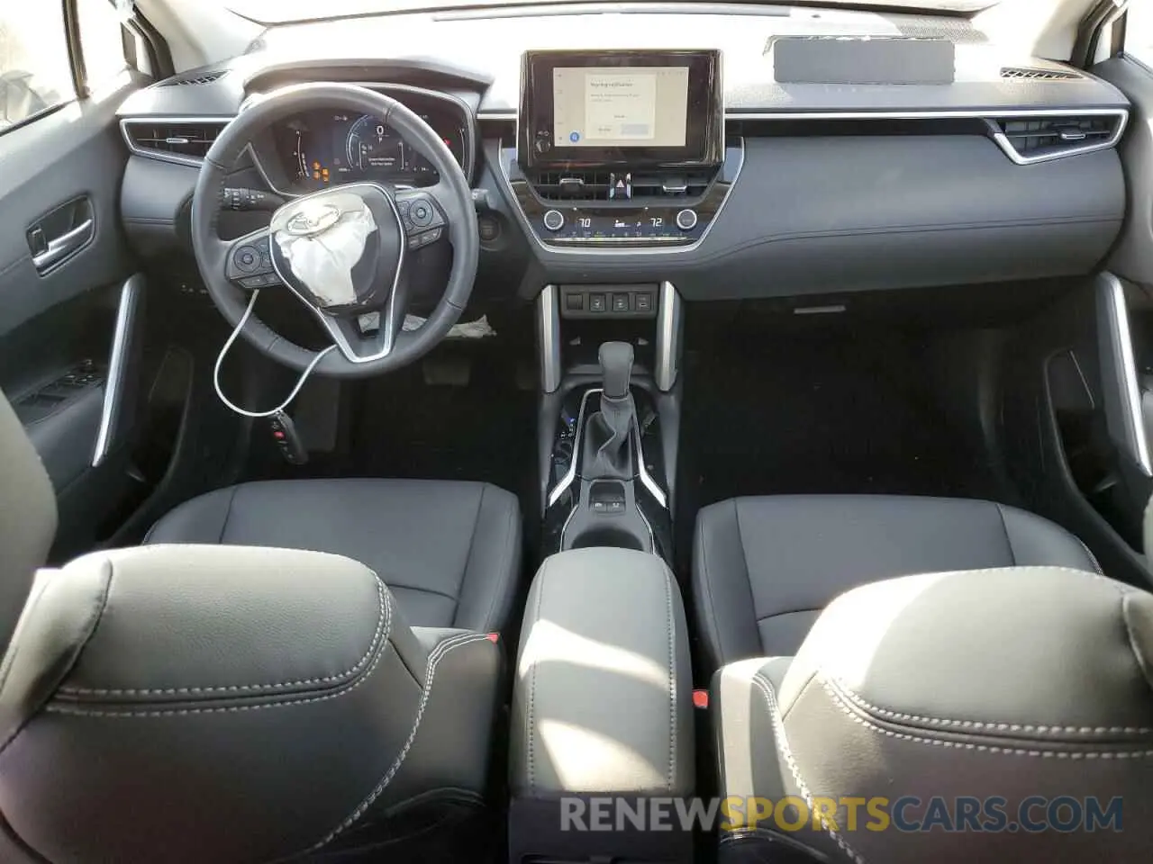 8 fotografías del automóvil dañado 7MUDAABG9RV084866 TOYOTA COROLLA CR 2024