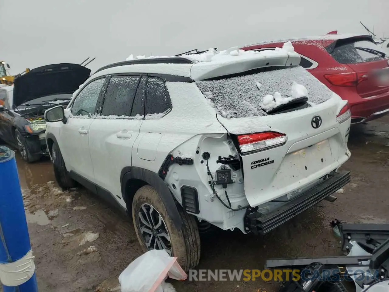 2 fotografías del automóvil dañado 7MUFBABG1RV043072 TOYOTA COROLLA CR 2024
