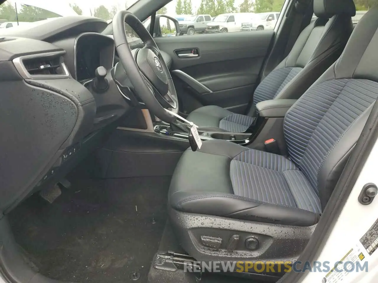 7 fotografías del automóvil dañado 7MUFBABG3RV025110 TOYOTA COROLLA CR 2024
