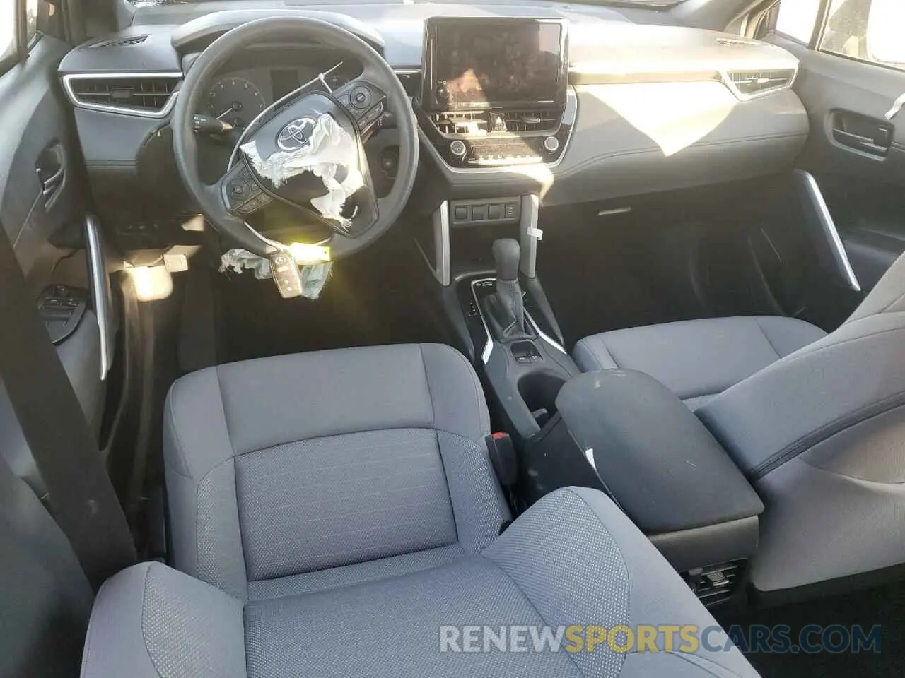 8 fotografías del automóvil dañado 7MUFBABG3RV032090 TOYOTA COROLLA CR 2024