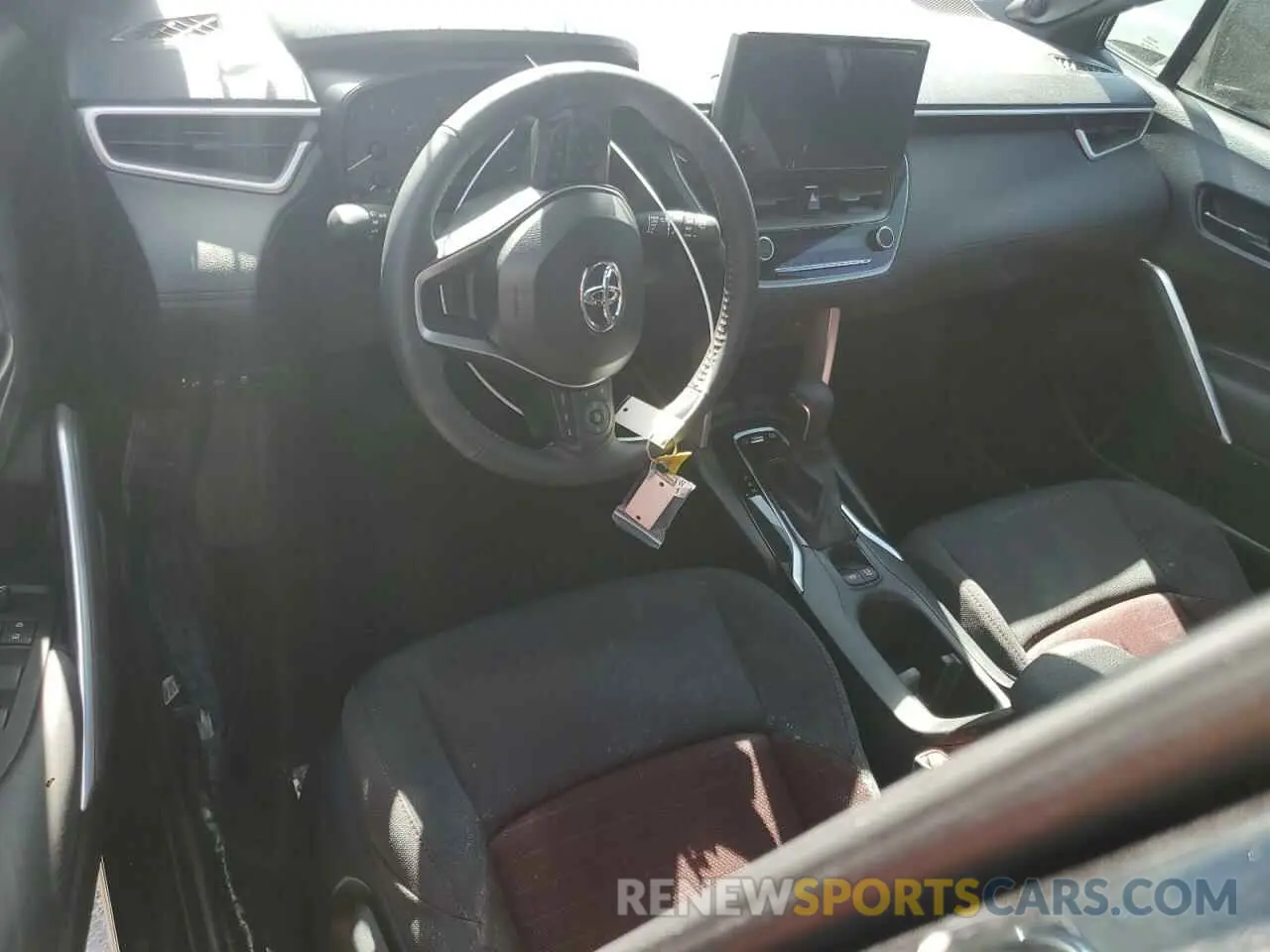 8 fotografías del automóvil dañado 7MUFBABG9RV049749 TOYOTA COROLLA CR 2024