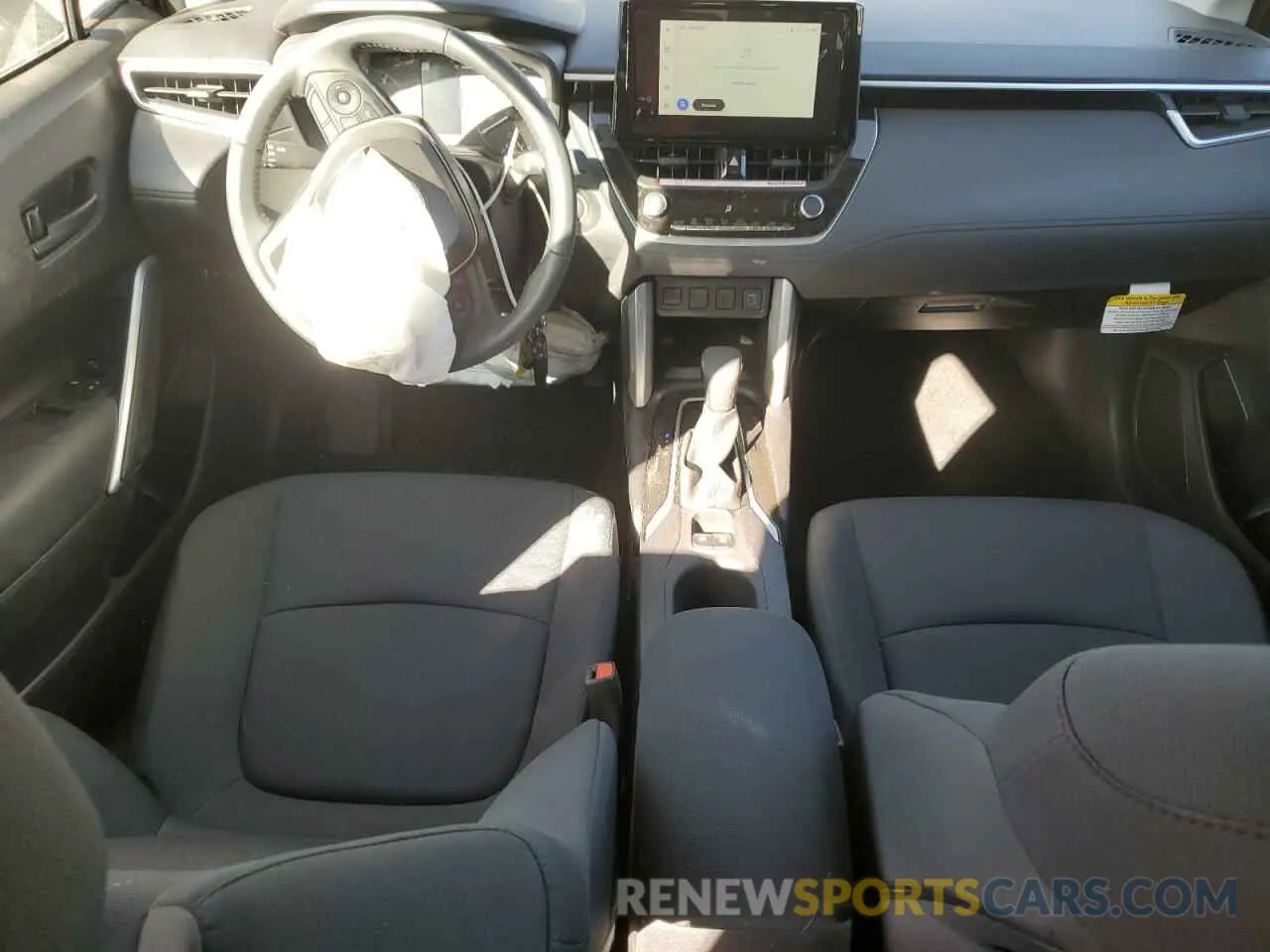 8 fotografías del automóvil dañado 7MUBAABG4SV120444 TOYOTA COROLLA CR 2025