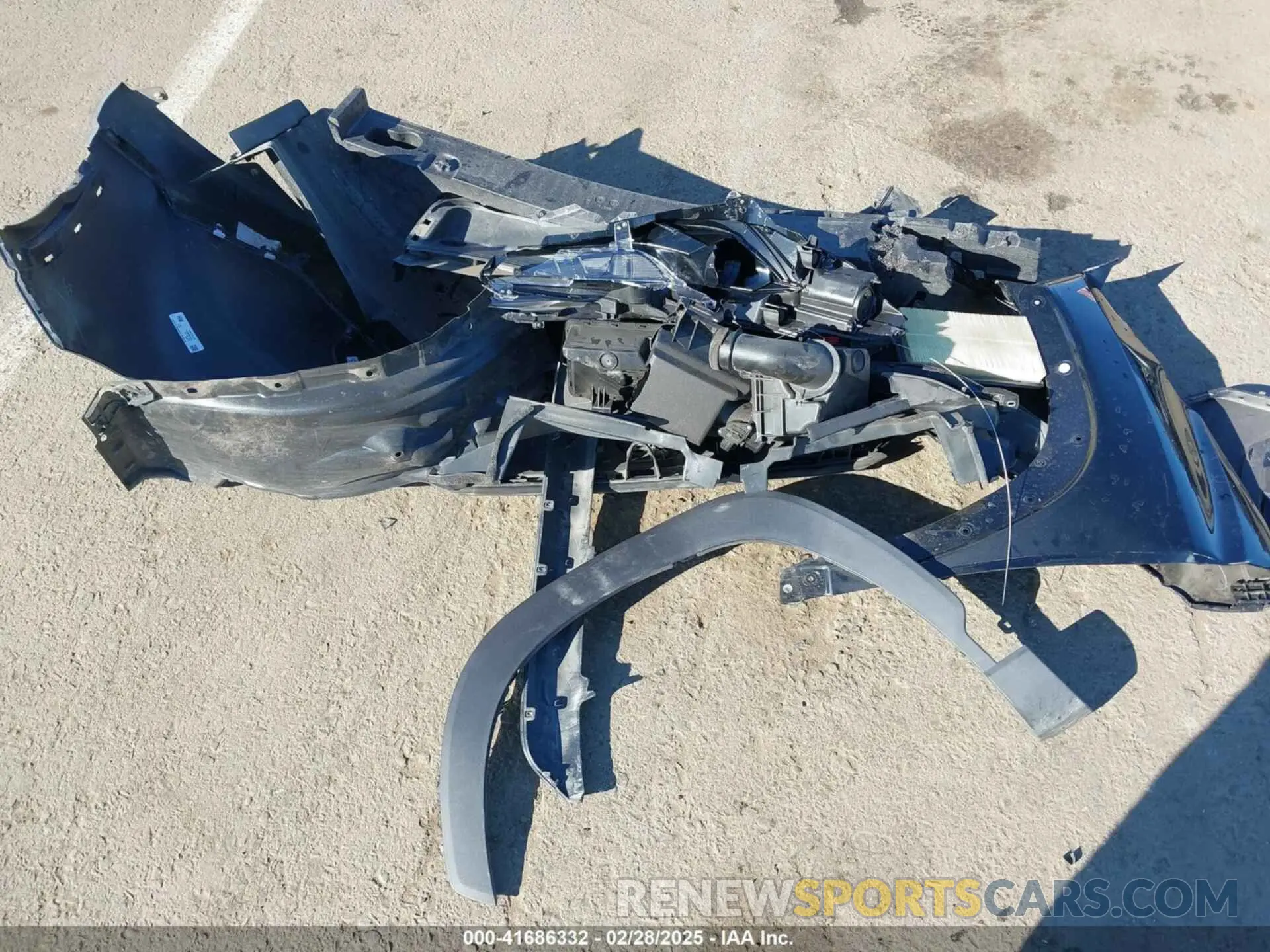 12 fotografías del automóvil dañado 7MUAAAAG9NV019465 TOYOTA COROLLA CROSS 2022