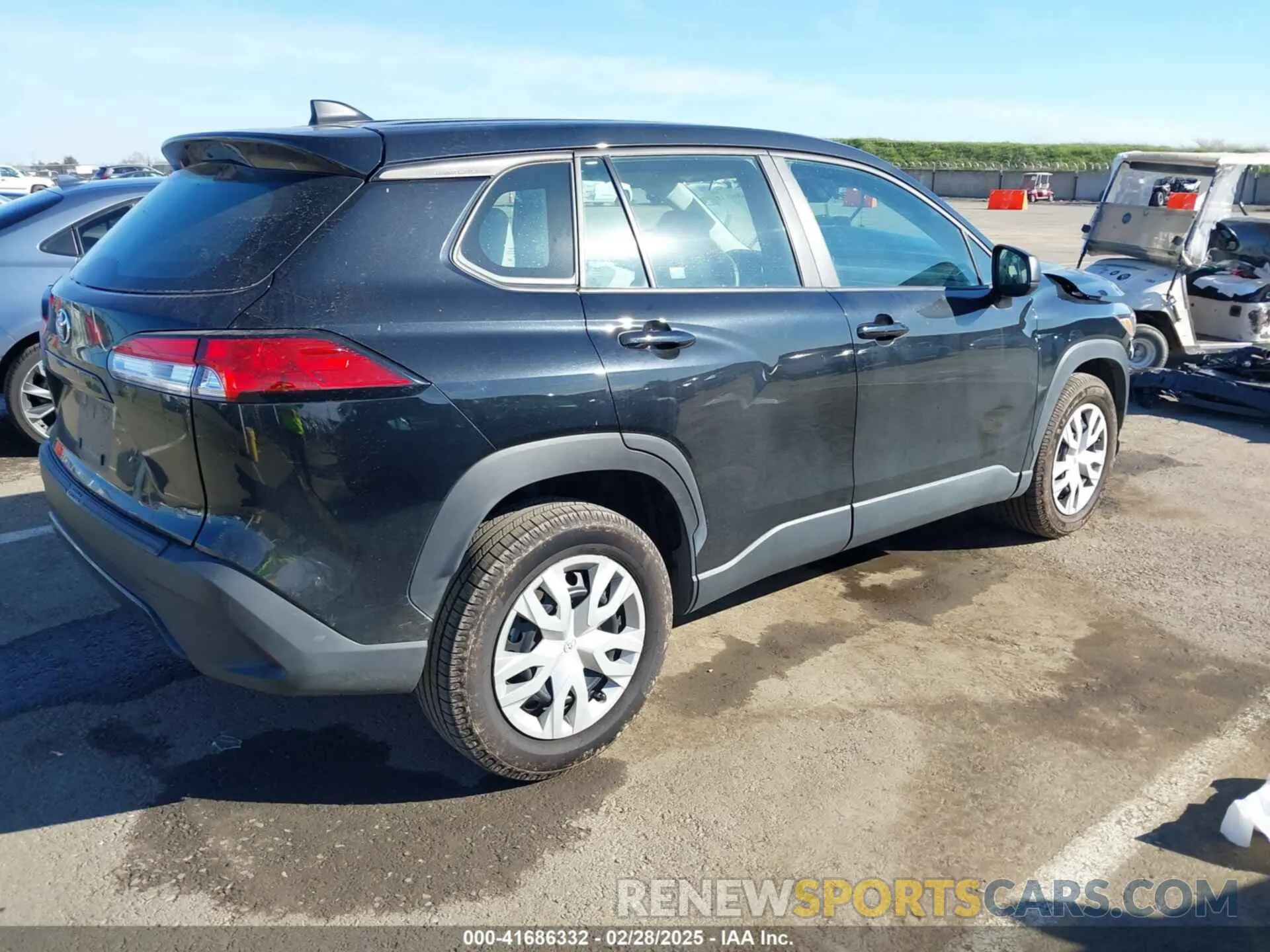 4 fotografías del automóvil dañado 7MUAAAAG9NV019465 TOYOTA COROLLA CROSS 2022