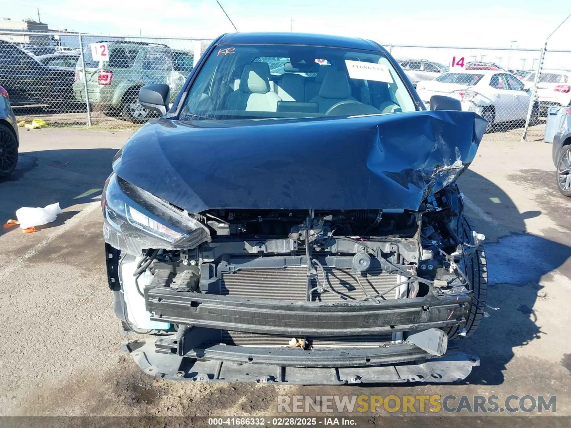 6 fotografías del automóvil dañado 7MUAAAAG9NV019465 TOYOTA COROLLA CROSS 2022