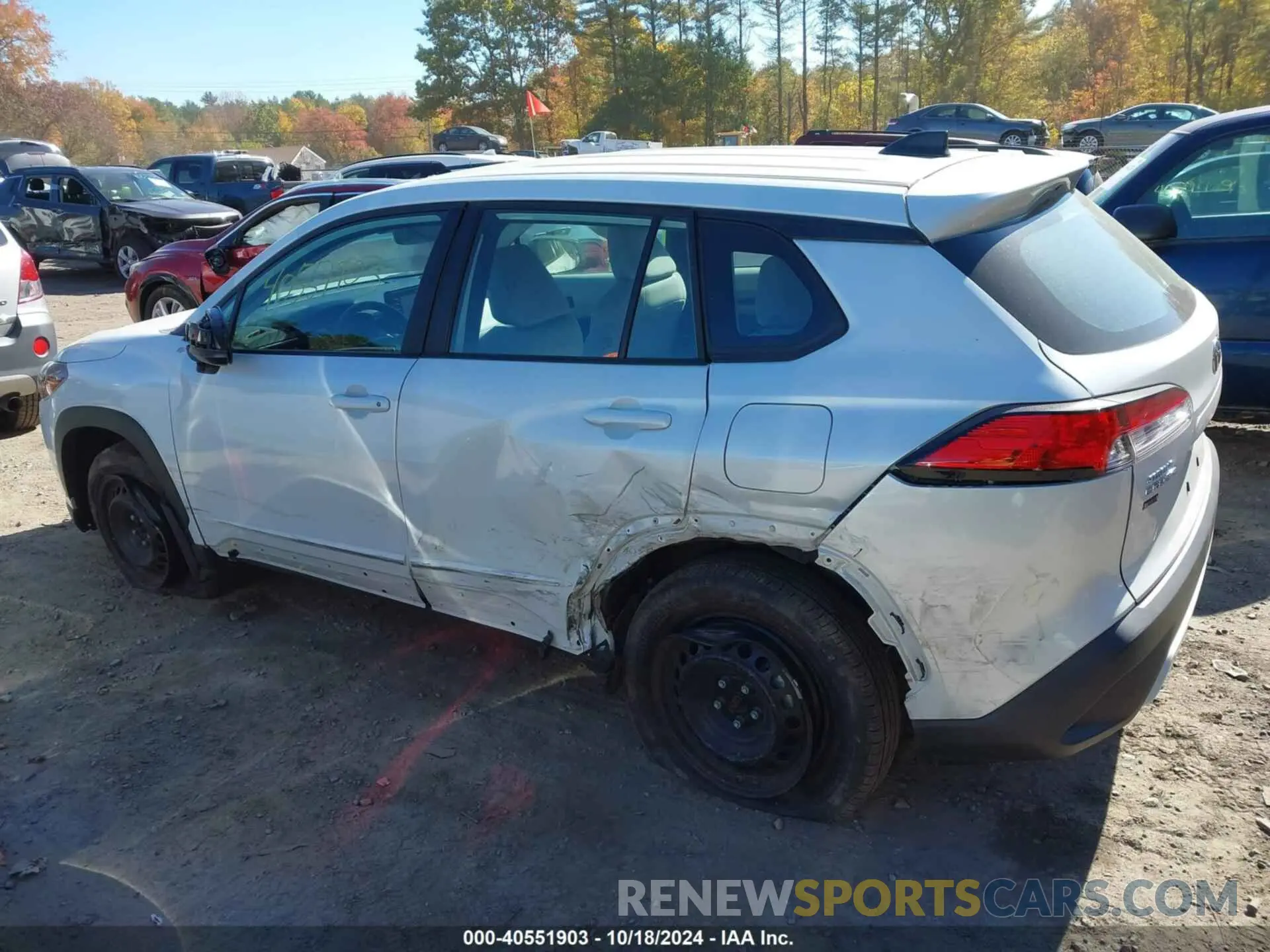 15 fotografías del automóvil dañado 7MUAAABG0NV003301 TOYOTA COROLLA CROSS 2022