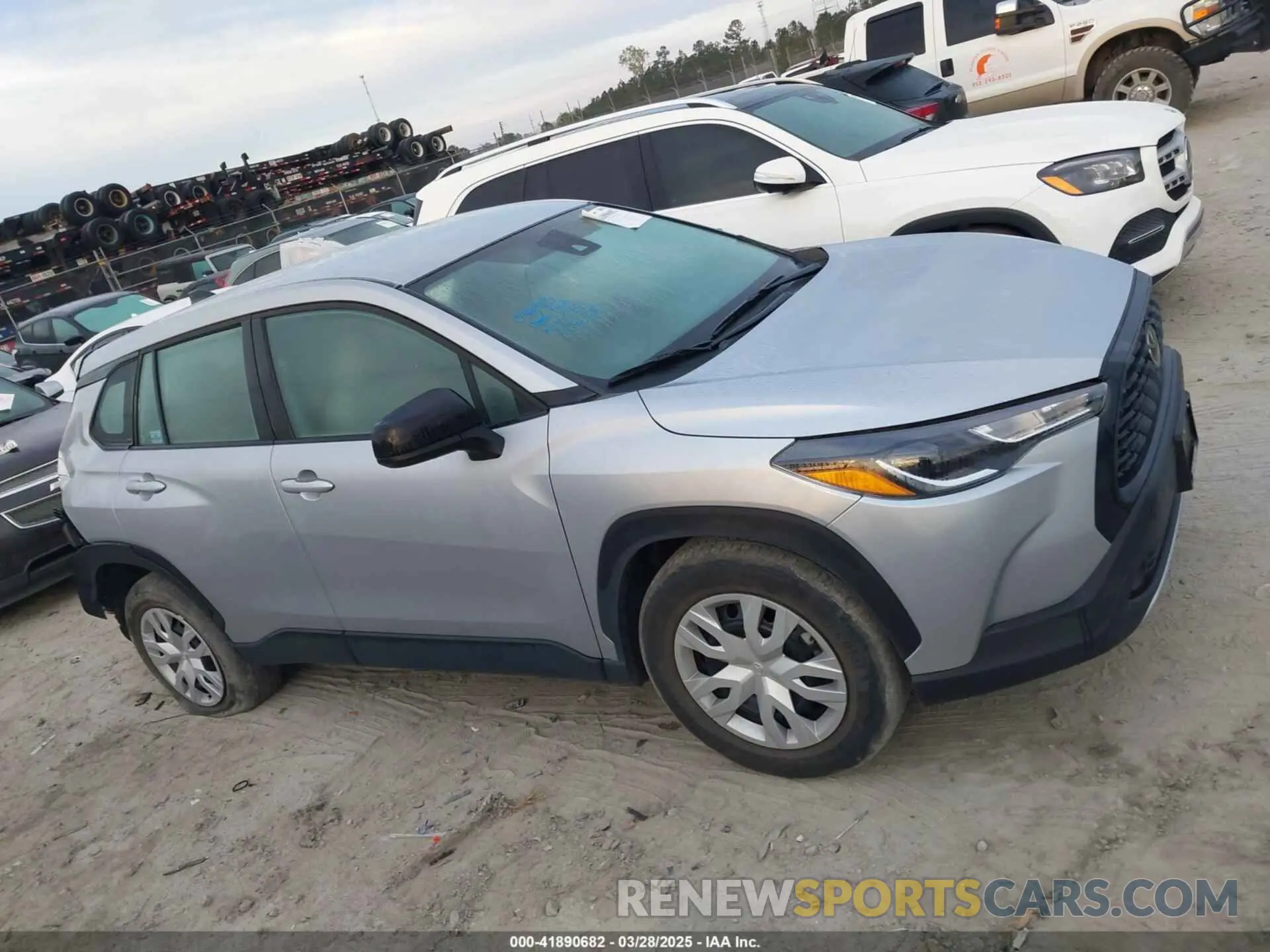 14 fotografías del automóvil dañado 7MUAAABG4NV002202 TOYOTA COROLLA CROSS 2022