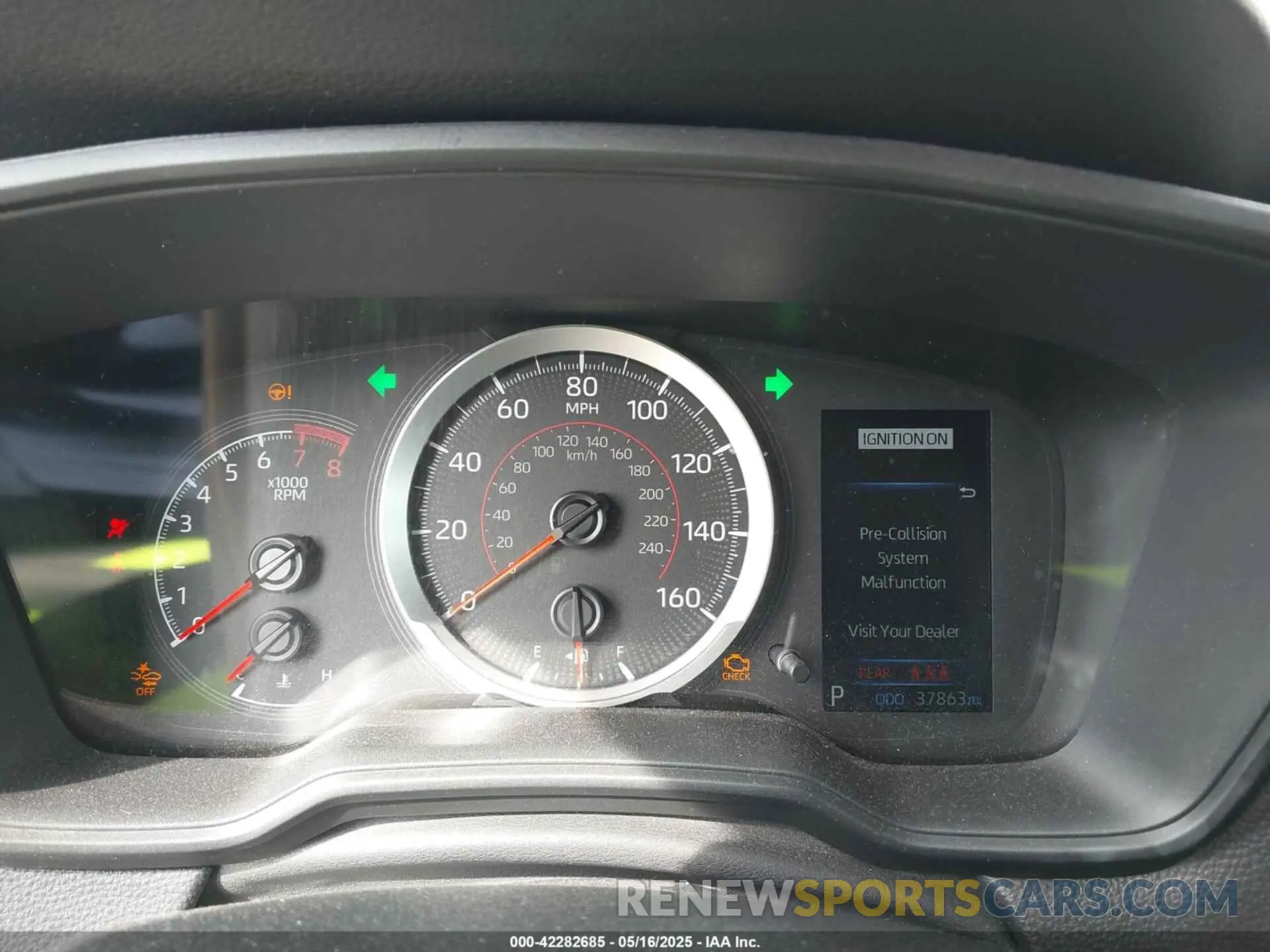 7 fotografías del automóvil dañado 7MUBAAAG6NV021369 TOYOTA COROLLA CROSS 2022