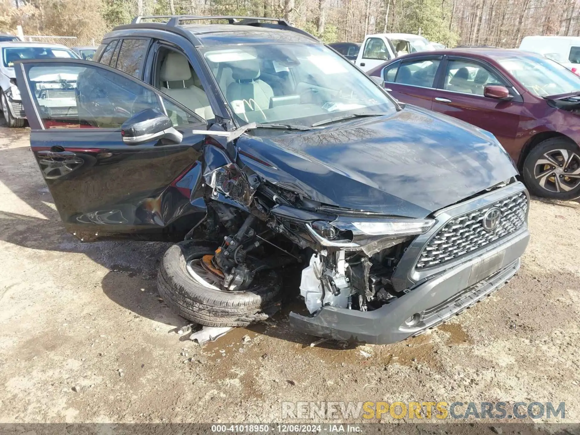 6 fotografías del automóvil dañado 7MUBAABG0NV006252 TOYOTA COROLLA CROSS 2022