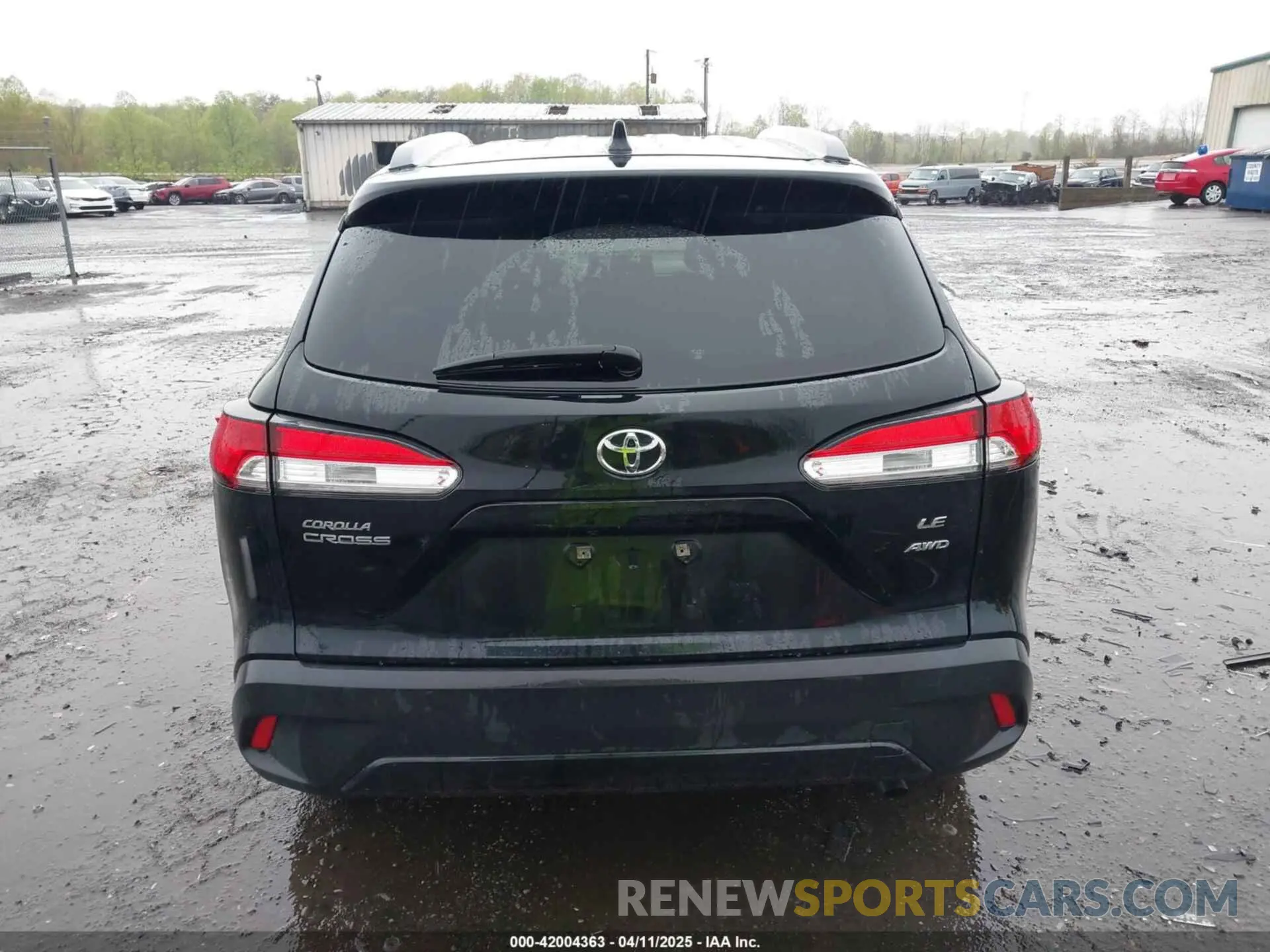 17 fotografías del automóvil dañado 7MUBAABG1NV024095 TOYOTA COROLLA CROSS 2022
